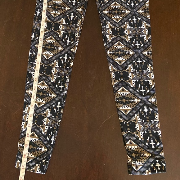 Maurices Print Legging - Picture 4 of 5